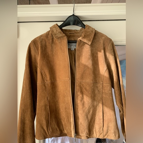 Wilsons Leather Jackets & Blazers - Women’s Suede jacket, waist length